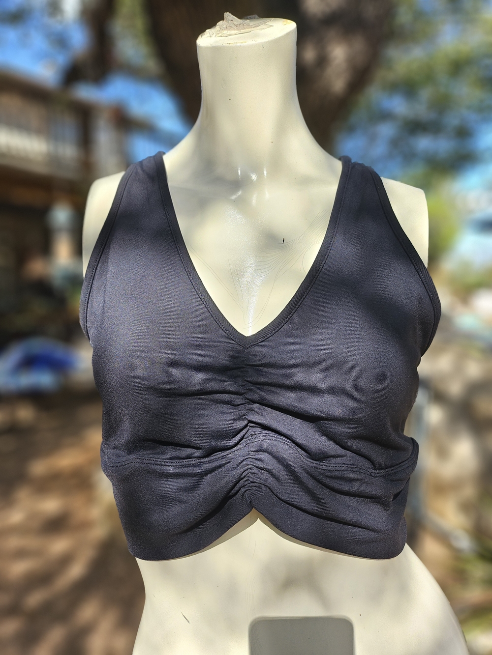 ALO Yoga Black Ruched V-Neck Sports Bra L